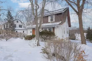 34 Mountain View Ave, Pearl River, NY 10965 - Photo 4