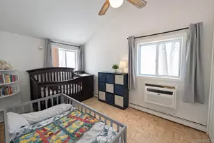 17 Oneida Ave, Selden, NY 11784 - Photo 8