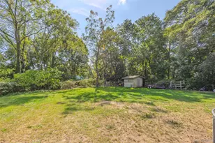 75 Oak St, Amityville, NY 11701 - Photo 8