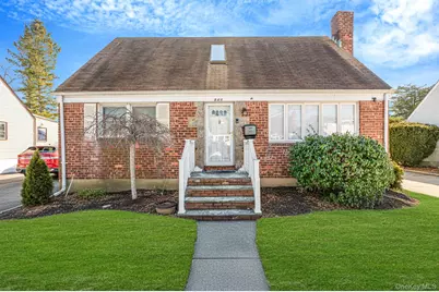 840 Jerusalem Avenue, Merrick, NY 11566 - Photo 1