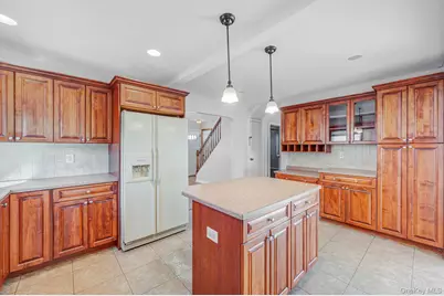 840 Jerusalem Avenue, Merrick, NY 11566 - Photo 16