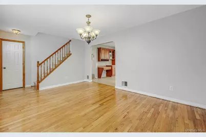 840 Jerusalem Avenue, Merrick, NY 11566 - Photo 6