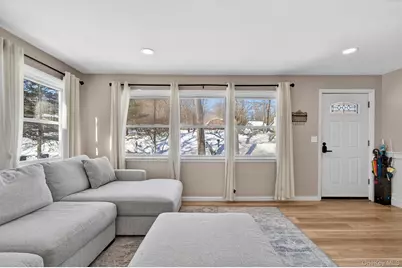 51 E Green Road, Rock Tavern, NY 12575 - Photo 12