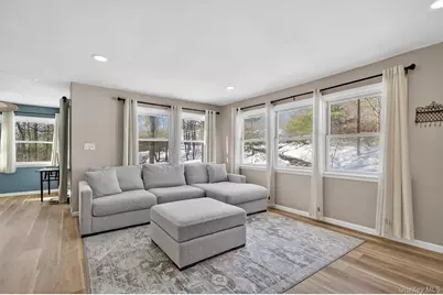 51 E Green Road, Rock Tavern, NY 12575 - Photo 8