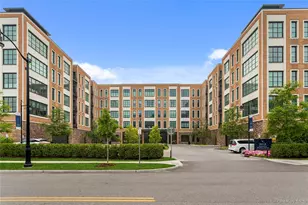 100 Garvies Point Rd, Glen Cove, NY 11542 - Photo 4