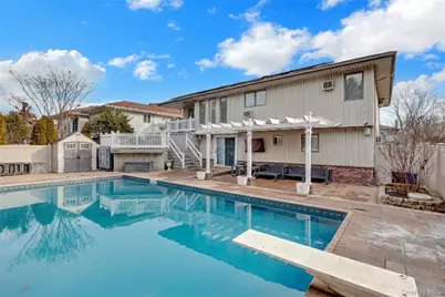 512 Links Drive E, Oceanside, NY 11572 - Photo 16