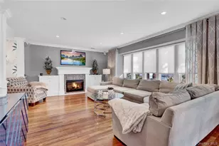 512 Links Dr E, Oceanside, NY 11572 - Photo 4