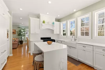 6 Empire Court, Dix Hills, NY 11746 - Photo 6