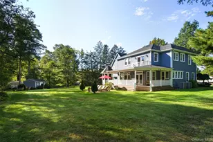 6 Empire Ct, Dix Hills, NY 11746 - Photo 28