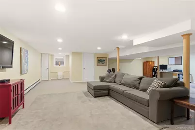 6 Empire Court, Dix Hills, NY 11746 - Photo 22