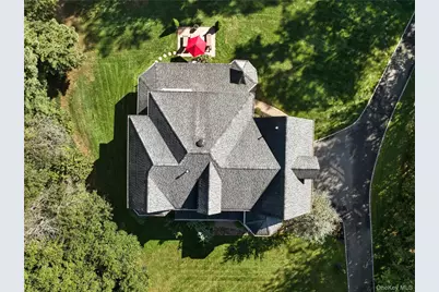 6 Empire Court, Dix Hills, NY 11746 - Photo 30