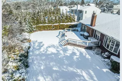 61 Hofstra Drive, Plainview, NY 11803 - Photo 40