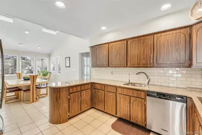 61 Hofstra Drive, Plainview, NY 11803 - Photo 18