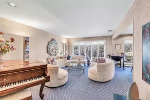 61 Hofstra Dr, Plainview, NY 11803 - Photo 6