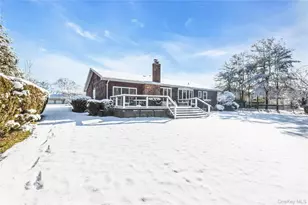 61 Hofstra Dr, Plainview, NY 11803 - Photo 30