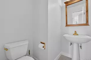 107 Winding Ridge Rd, White Plains, NY 10603 - Photo 14
