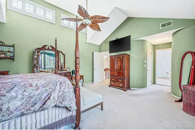 10 Alpine Court, Smithtown, NY 11787 - Photo 32