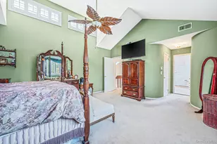 10 Alpine Ct, Smithtown, NY 11787 - Photo 32