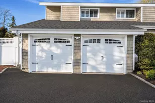 10 Alpine Ct, Smithtown, NY 11787 - Photo 4