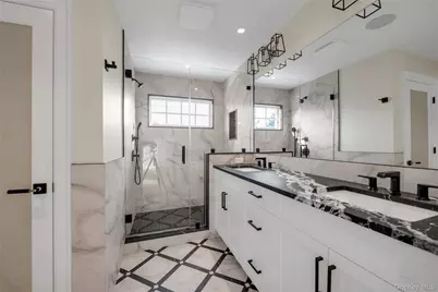 36 Fenimore Avenue, Garden City, NY 11530 - Photo 16