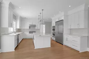 36 Fenimore Ave, Garden City, NY 11530 - Photo 6