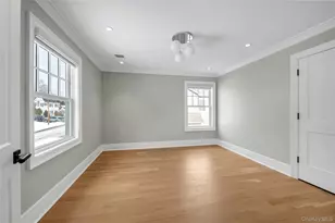 36 Fenimore Ave, Garden City, NY 11530 - Photo 18