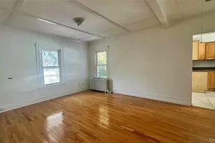 55 Davis St, Locust Valley, NY 11560 - Photo 6