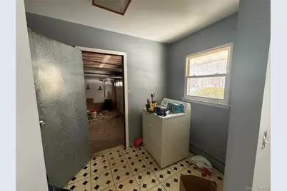 5 Julia Circle, East Setauket, NY 11733 - Photo 4