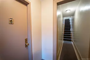 75-05 60th Pl, Glendale, NY 11385 - Photo 10