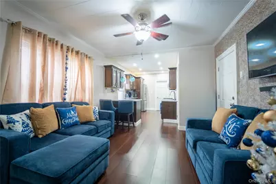 7505 60th Place, Glendale, NY 11385 - Photo 4