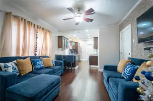 75-05 60th Pl, Glendale, NY 11385 - Photo 4