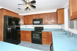 80 Old Quaker Hill Rd, Monroe, NY 10950 - Photo 8