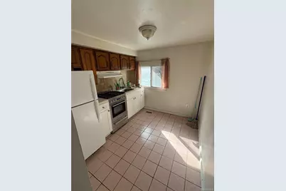 281 Graff Avenue, Bronx, NY 10465 - Photo 16