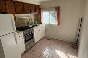 281 Graff Ave, Bronx, NY 10465 - Photo 16