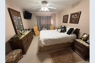 281 Graff Avenue, Bronx, NY 10465 - Photo 2