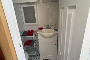 281 Graff Ave, Bronx, NY 10465 - Photo 22