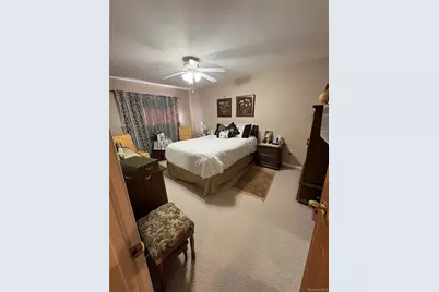 281 Graff Avenue, Bronx, NY 10465 - Photo 24