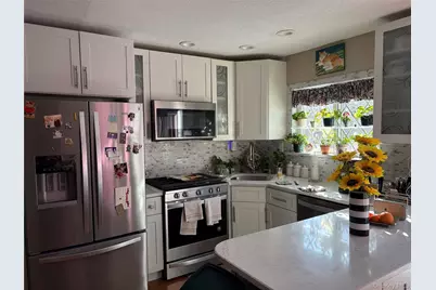 281 Graff Avenue, Bronx, NY 10465 - Photo 8