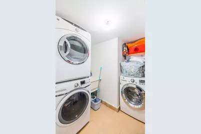 17528 Underhill Avenue, Fresh Meadows, NY 11365 - Photo 22