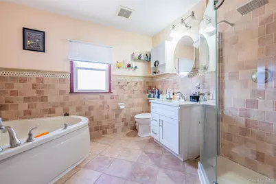 17528 Underhill Avenue, Fresh Meadows, NY 11365 - Photo 20