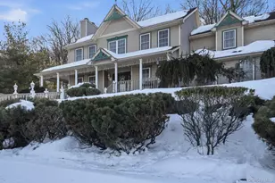 9 Oldfield Ct, Garnerville, NY 10923 - Photo 4