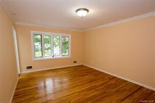 49 Soulice Pl, New Rochelle, NY 10804 - Photo 12