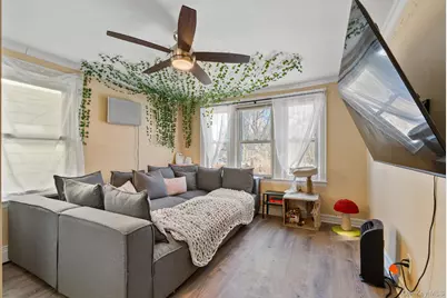 9022 82nd Road, Glendale, NY 11385 - Photo 16