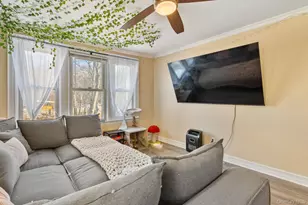 90-22 82nd Rd, Glendale, NY 11385 - Photo 18