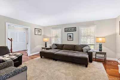 15 Oak Lane, Hampton Bays, NY 11946 - Photo 14