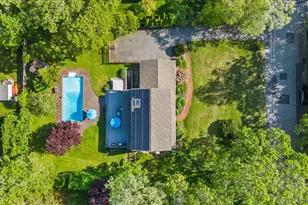 15 Oak Ln, Hampton Bays, NY 11946 - Photo 34