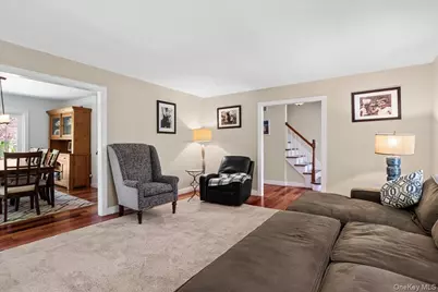 15 Oak Lane, Hampton Bays, NY 11946 - Photo 12