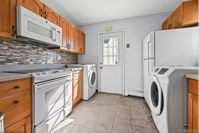 190 Meridian Road, Levittown, NY 11756 - Photo 14