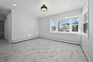 190 Meridian Rd, Levittown, NY 11756 - Photo 10