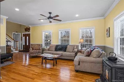 36 Lansing Street, Miller Place, NY 11764 - Photo 8